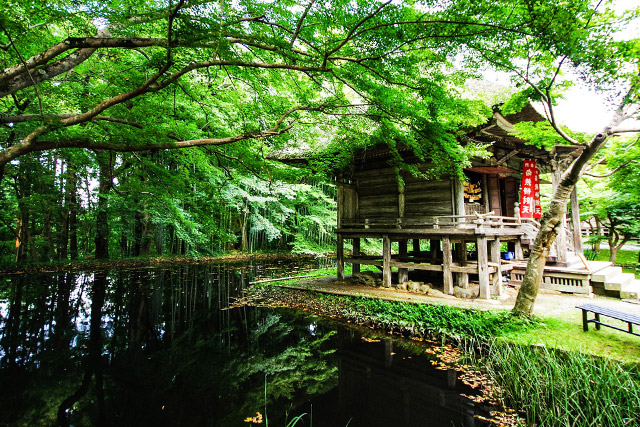 山の中にある神社